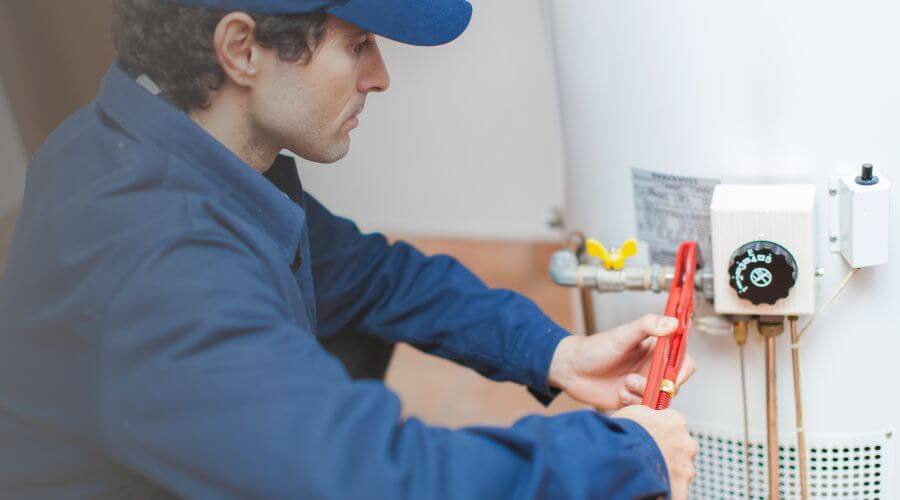 Professional emergency plumbing in Farnhamville, IA